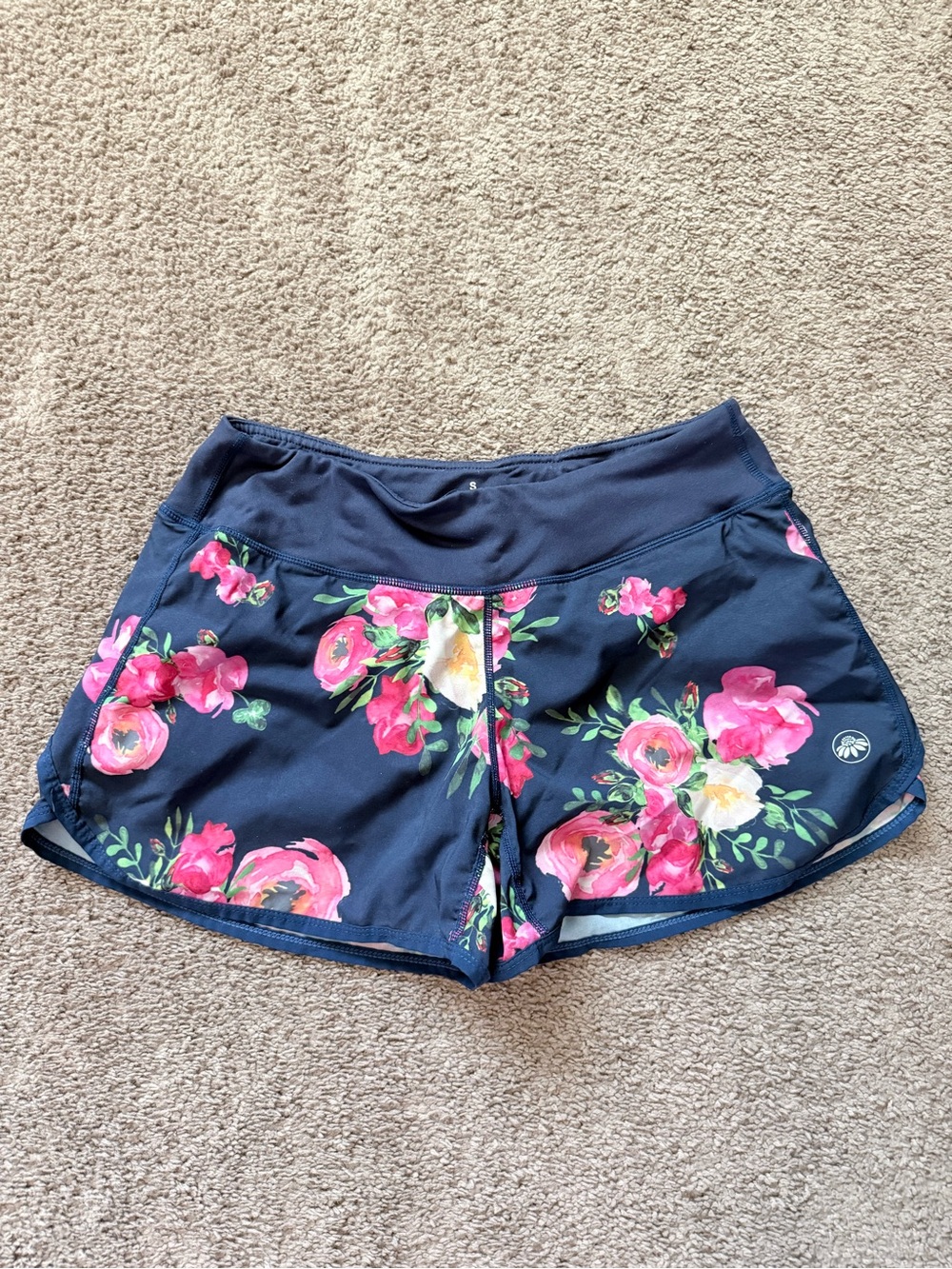 Senita Athletics original swift shorts in Rosa
